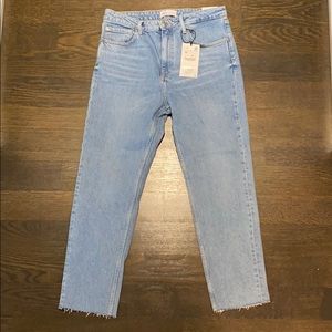 Zara - High Waisted Jeans 🔥